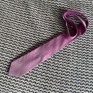Men’s Calvin Klein Pink tie